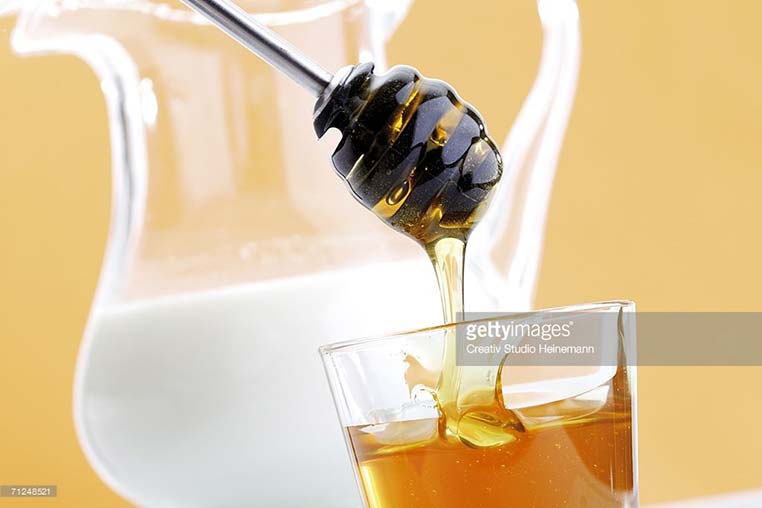miel cruda en comidas